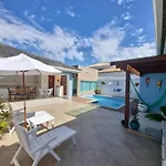Casa Azul - Linda casa Familiar com Piscina no Peró em Cabo Frio