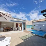Casa Azul - Linda casa Familiar com Piscina no Peró em Cabo Frio